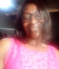 Dating Woman Cameroon to centre : Therese , 54 years